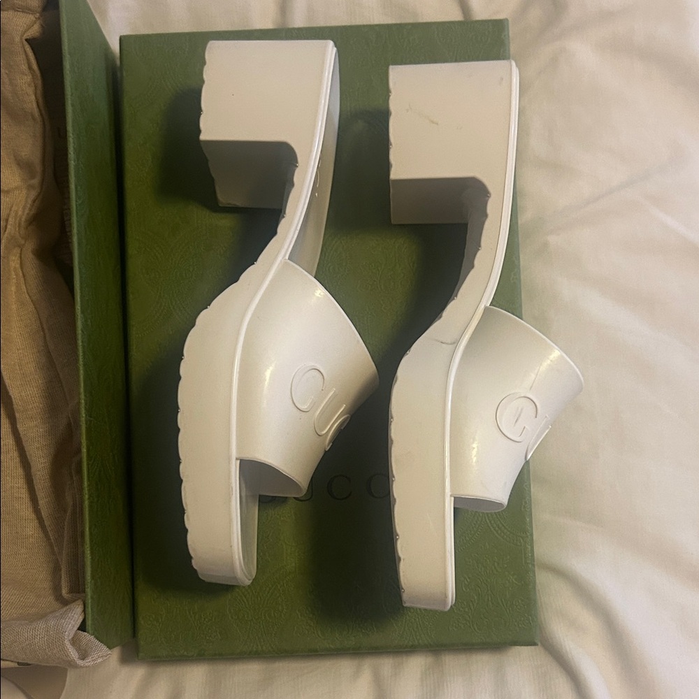 Gucci cream Women's Slide Sandals - Picture 3 of 5
